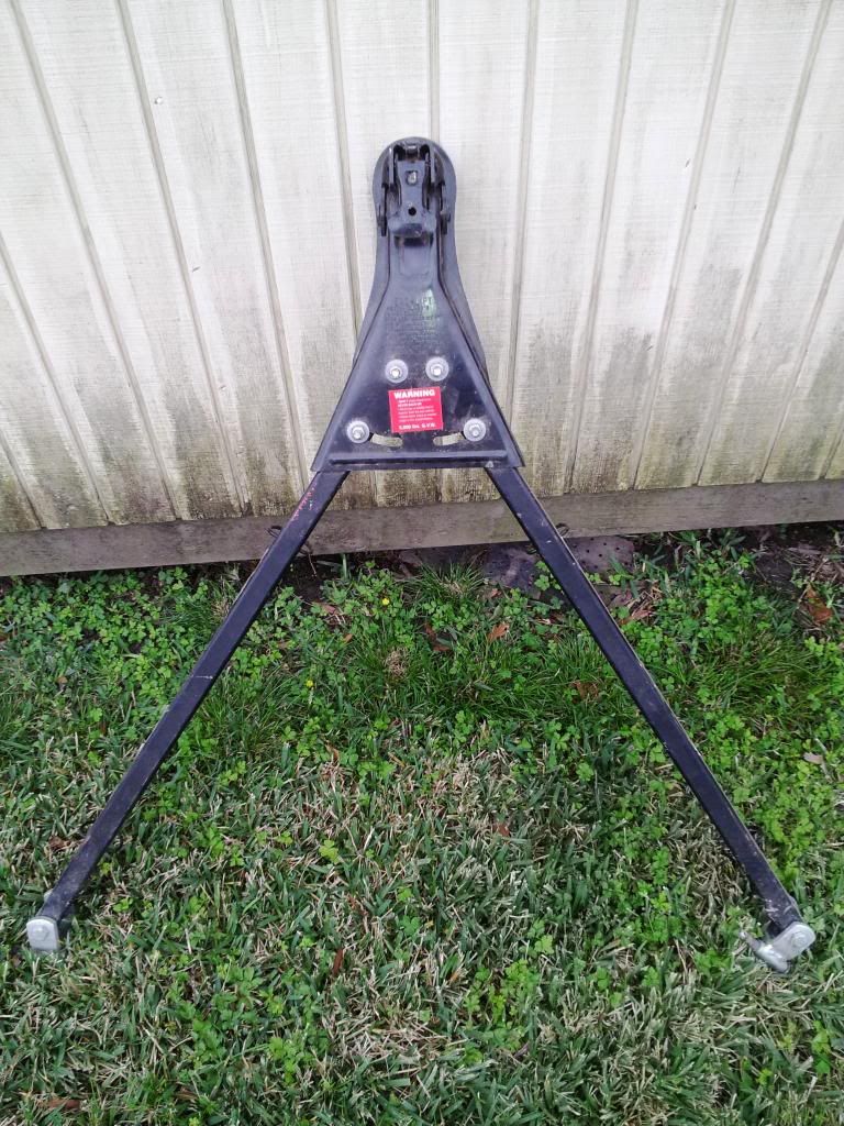 Universal Tow Hitch Pirate 4x4