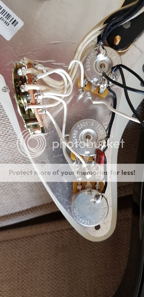 What type of wiring is this? | Fender Stratocaster Guitar Forum