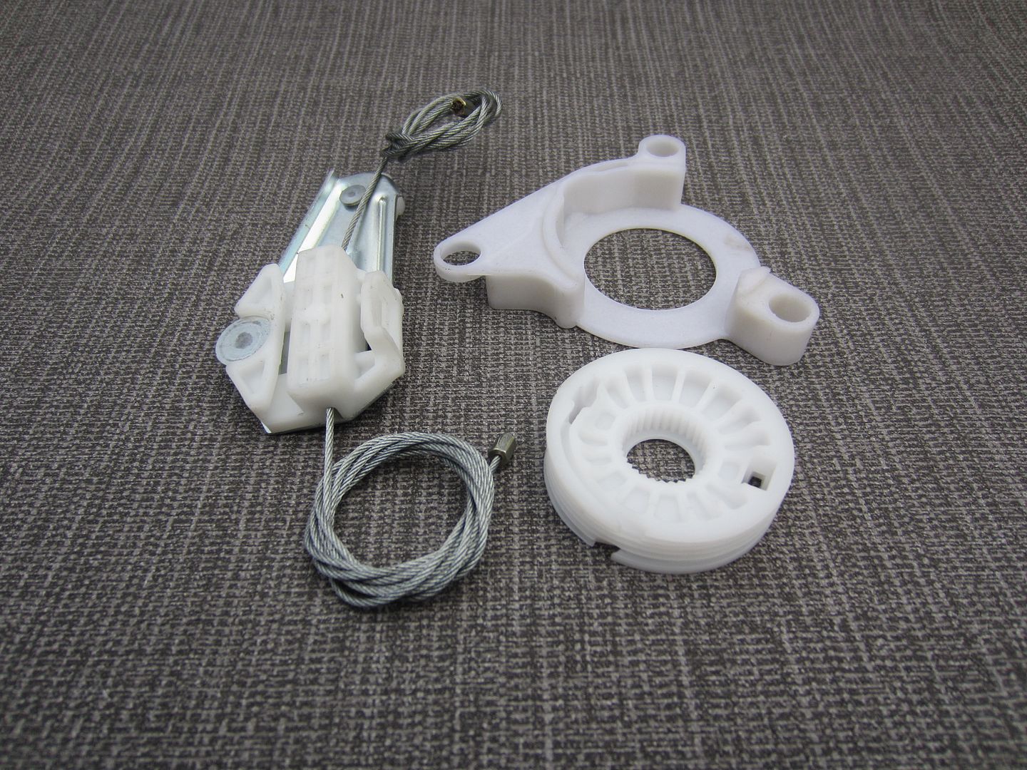 MK4 IV VW BORA window lift meccanismo di riparazione Metal Clip ANTERIORE SINISTRA PASSEGGERO UK